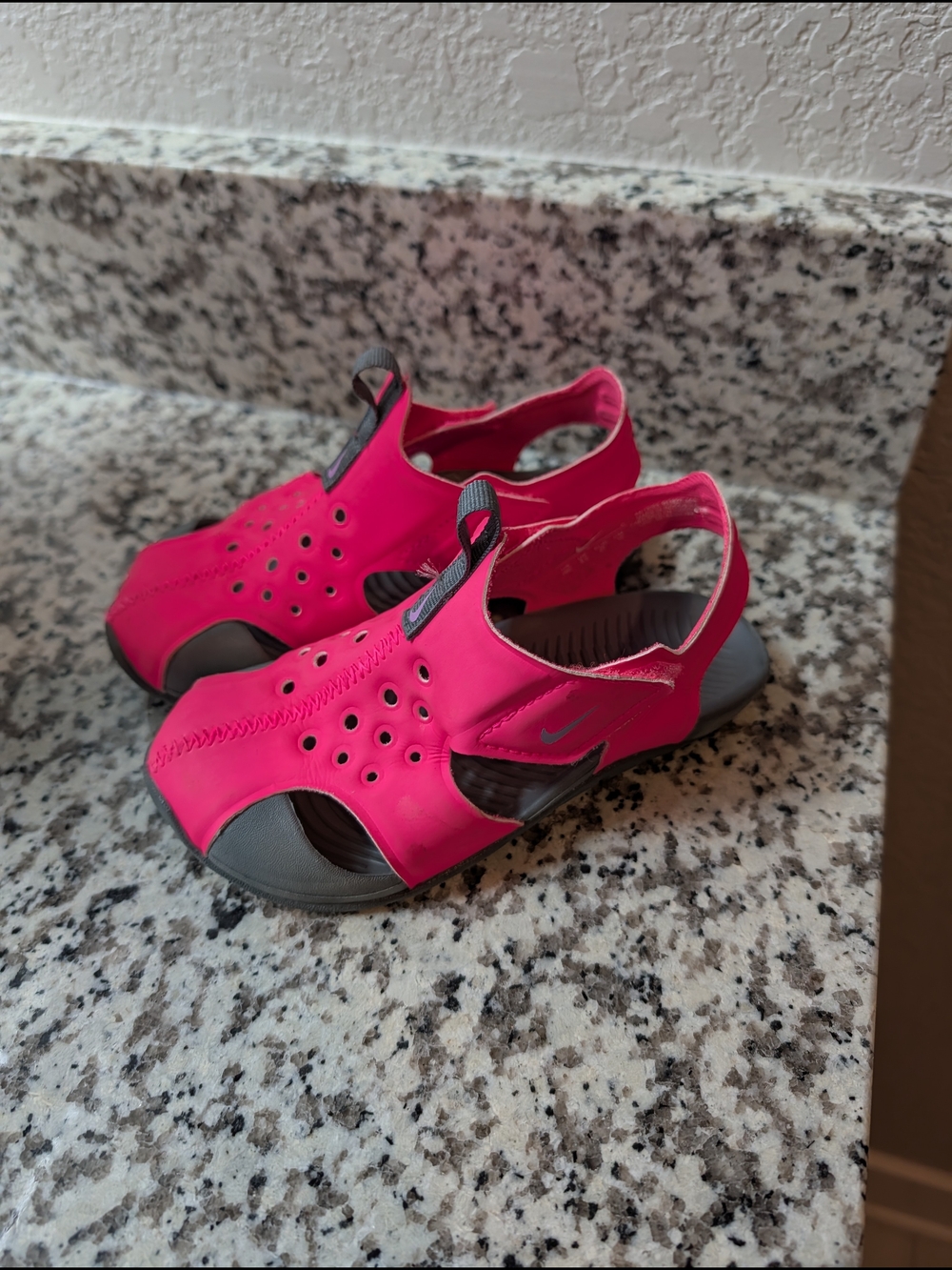 Nike Kids Hot Pink and Gray Water-Ready Sandals